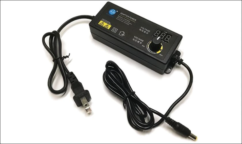 Điện &aacute;p của sạc v&agrave; Adapter l&agrave; g&igrave;?