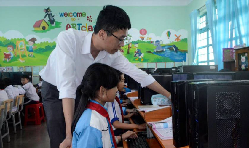 Những lời chúc thầy cô 20 11 theo môn Tin học