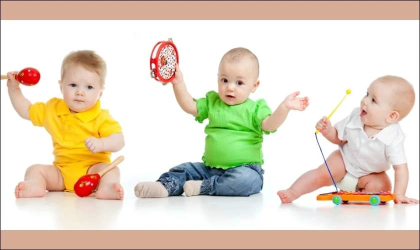 Những m&oacute;n đồ chơi cho b&eacute; dưới 1 tuổi