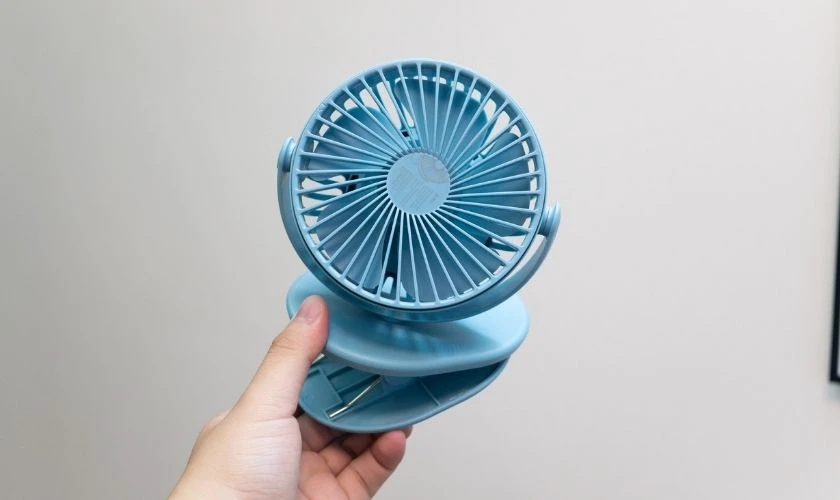 Quà tặng 20/11 cho người yêu - Quạt mini