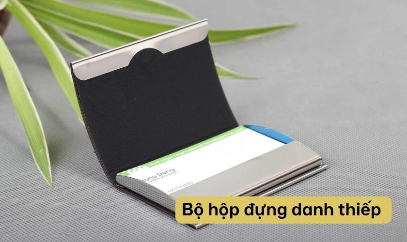 Bộ hộp đựng danh thiếp cao cấp là món quà tinh tế