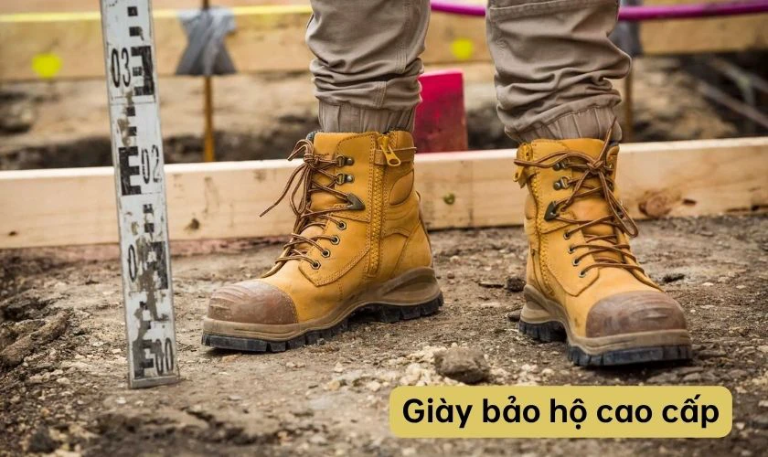Giày bảo hộ cao cấp là món quà thiết yếu