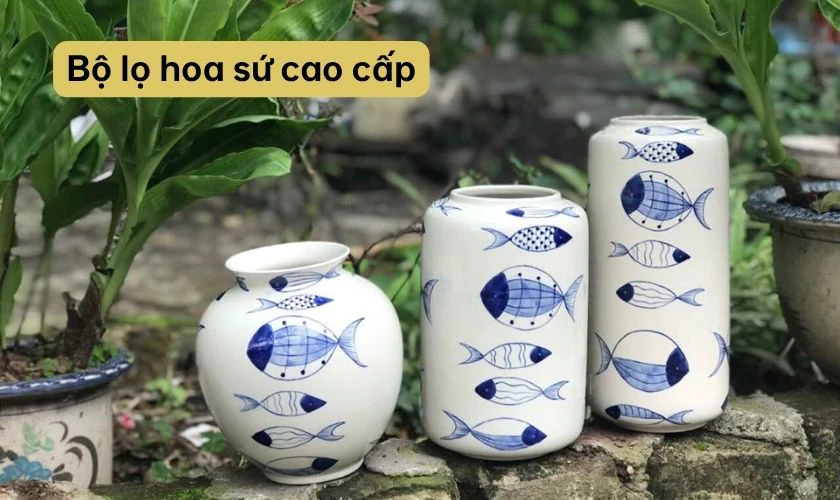 Bộ lọ hoa sứ cao cấp là món quà 30/4 trang nhã