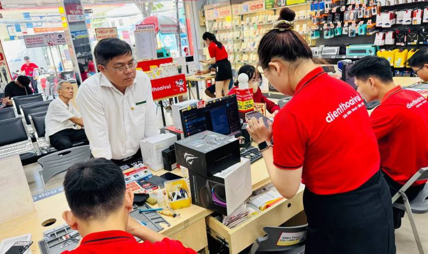Nên mua quà 8/3 cho bạn gái mới quen ở đâu