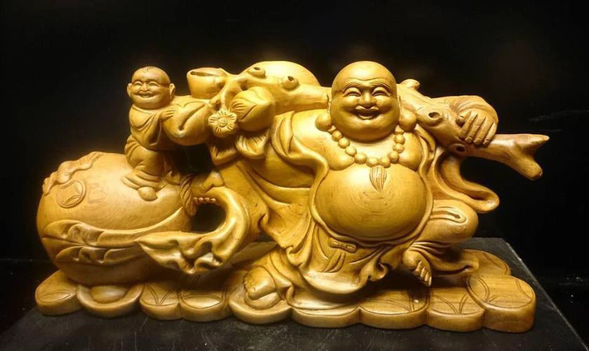 Vật phẩm phong thủy là món quà Tết tinh thần có thể biếu bố mẹ