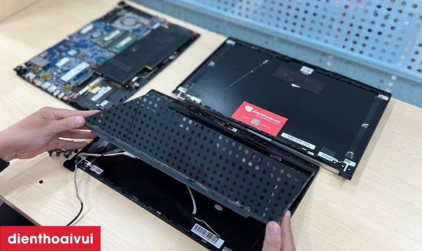 Hệ thống Điện Thoại Vui sửa chữa, thay vỏ laptop uy tín