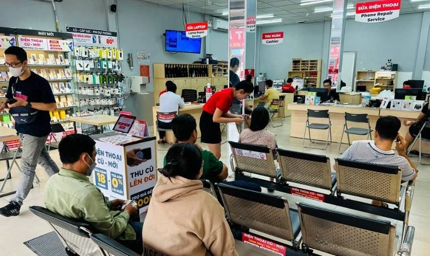 Cửa h&agrave;ng Điện Thoại Vui