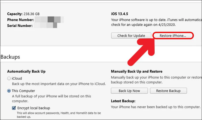 Khi m&agrave;n h&igrave;nh hiển thị hộp thoại, bạn h&atilde;y chọn Kh&ocirc;i phục iPhone (Restore iPhone)