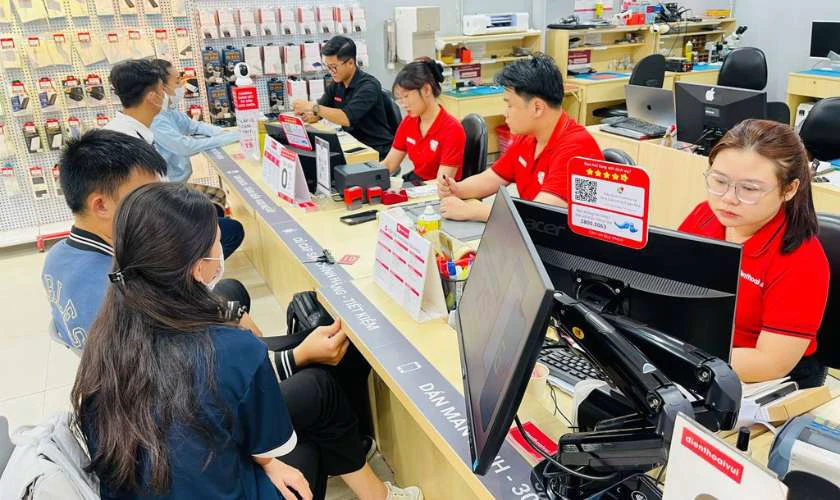 Địa chỉ mua tai nghe Marshall uy t&iacute;n