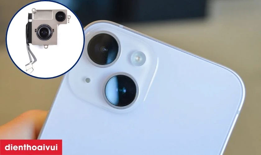 Tại sao n&ecirc;n rửa đốm camera sau iPhone 15 thay v&igrave; thay mới?