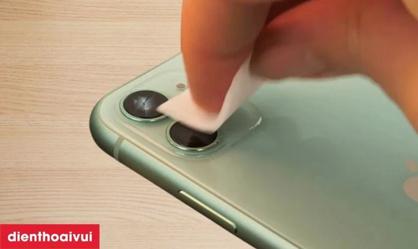 Trường hợp n&ecirc;n rửa, trường hợp n&ecirc;n thay camera