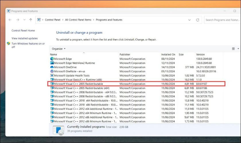 T&igrave;m Microsoft Visual C++ Redistributable trong danh s&aacute;ch chương tr&igrave;nh đ&atilde; c&agrave;i đặt