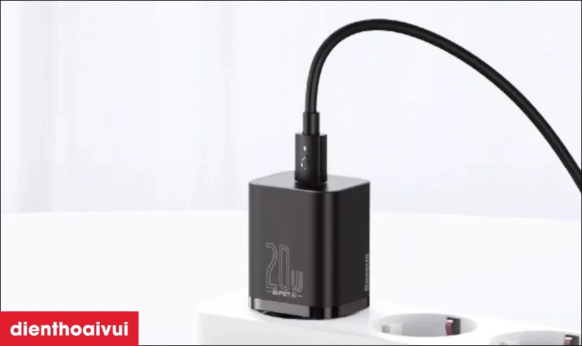 K&iacute;ch thước nhỏ gọn chỉ 40g thuận tiện mang đi mọi l&uacute;c mọi nơi