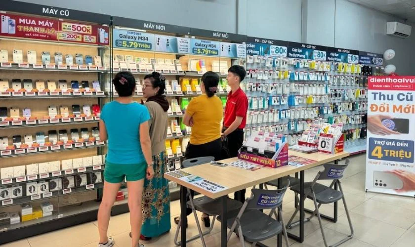 Mua sạc dự phòng cho iPhone ở đâu chính hãng, giá tốt?