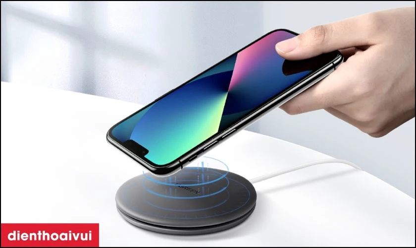 Nguy&ecirc;n l&yacute; hoạt động của sạc kh&ocirc;ng d&acirc;y