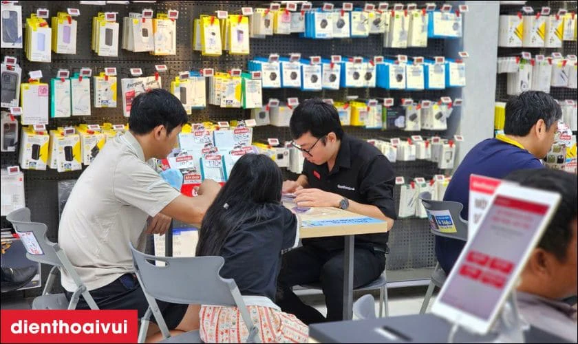 Bảo h&agrave;nh v&agrave; Đổi trả sạc tại Điện Thoại Vui