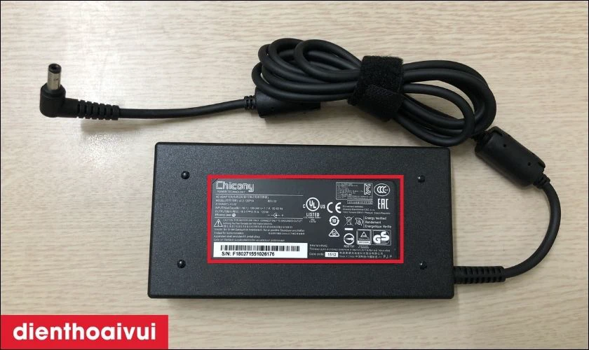 Chọn sạc MSI có điện áp phù hợp