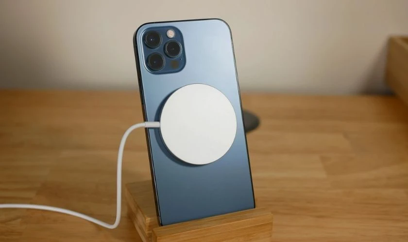 Ứng dụng của đế sạc tr&ecirc;n iPhone