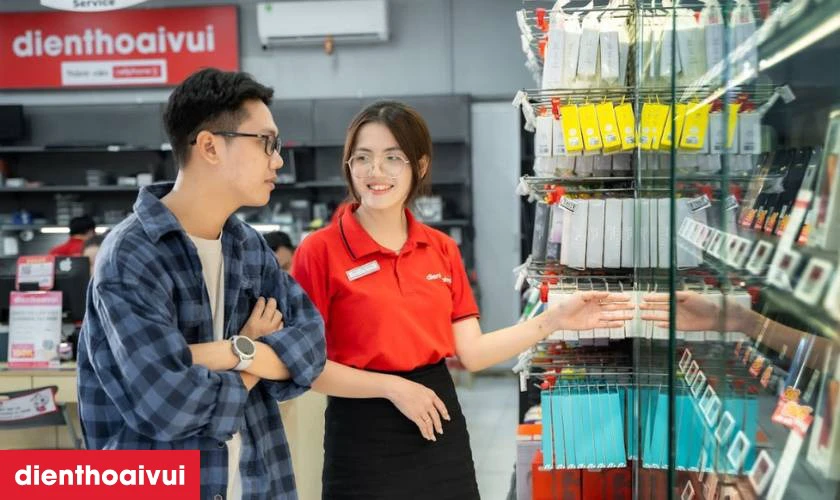 N&ecirc;n mua sạc nhanh ở đ&acirc;u