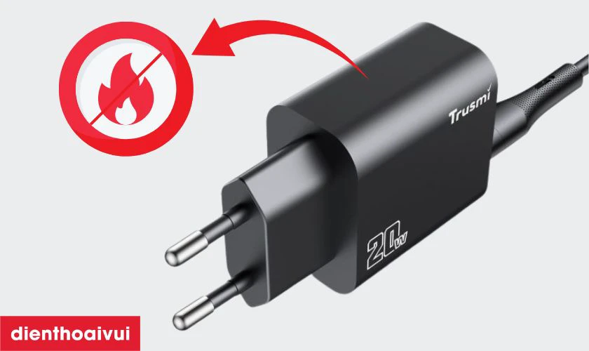 T&iacute;ch hợp bảo vệ an to&agrave;n, y&ecirc;n t&acirc;m khi sử dụng