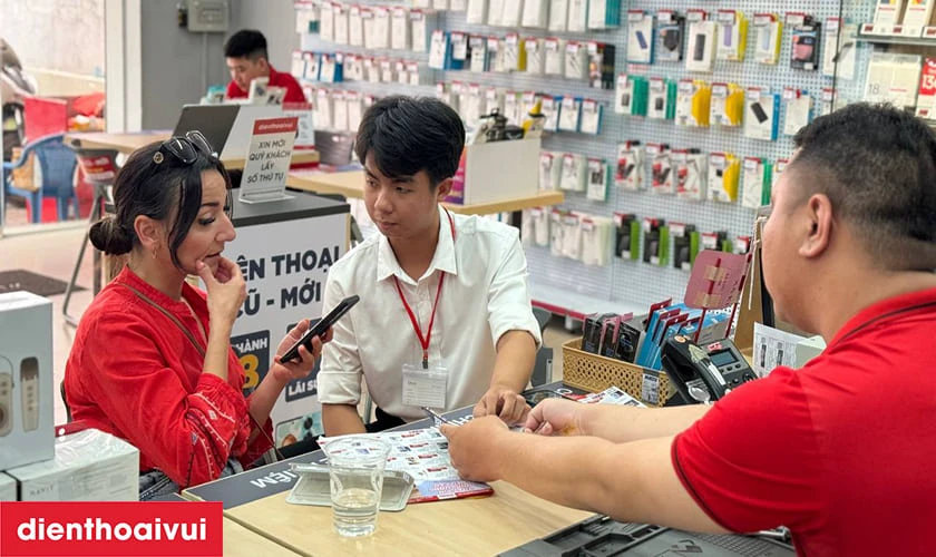 Chọn mua sạc nhiều cổng giá rẻ, chính hãng tại cửa hàng Điện Thoại Vui