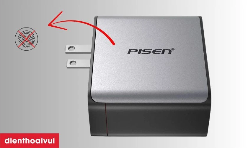 Sạc Pisen Bolt Pro 100W 2C1A Gan Fast k&egrave;m c&aacute;p Type-C to Type-C c&oacute; thiết kế bền bỉ