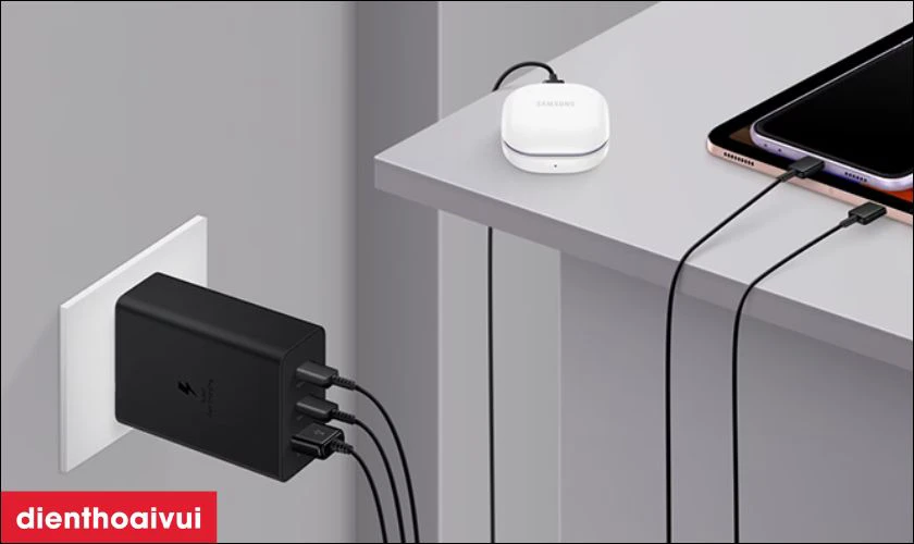 T&iacute;nh năng sạc nhanh v&agrave; ổn định