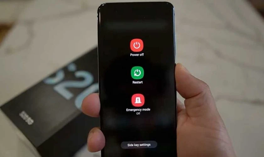 Cách khắc phục Samsung bị treo logo