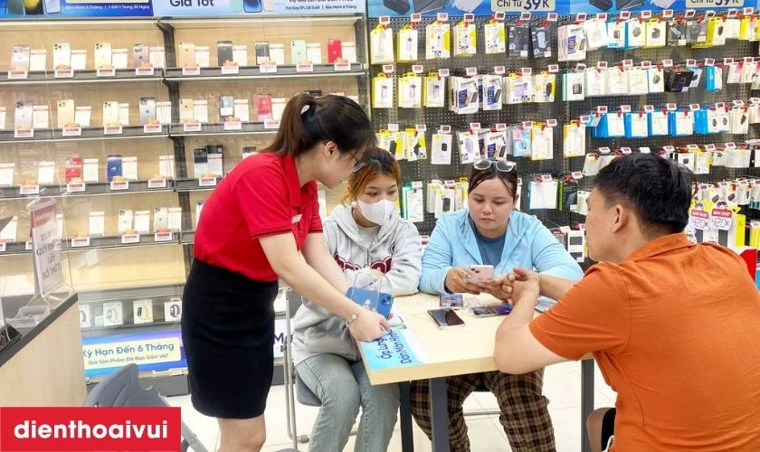 Có nên mua Samsung Galaxy A cũ tại Điện Thoại Vui?