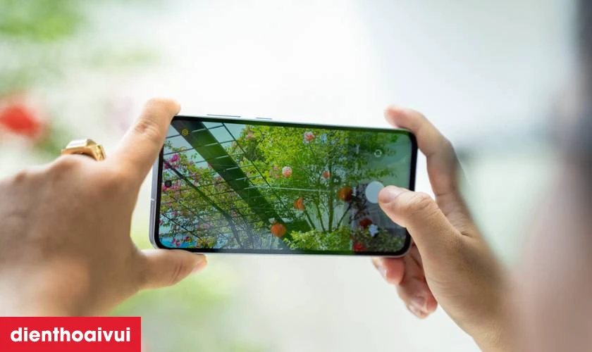 Hệ thống 3 camera sau đa năng