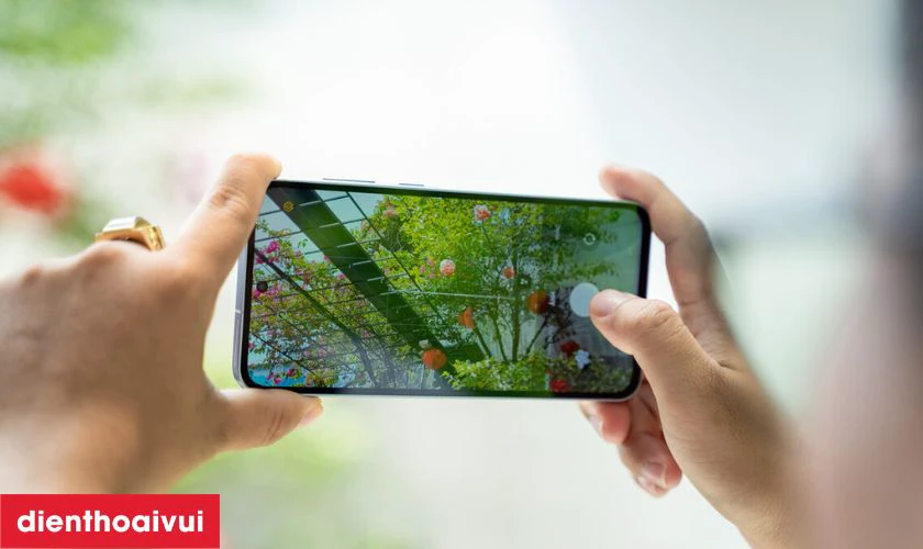 Samsung Galaxy A55 5G 8GB 128GB - Cũ trầy xước camera ch&iacute;nh 50MP chụp ảnh sắc n&eacute;t