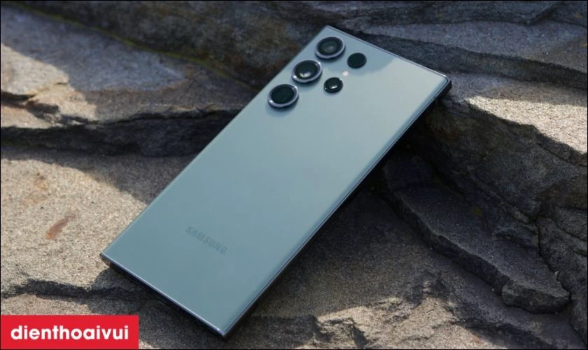 Năng lượng bền bỉ với pin 5000 mAh