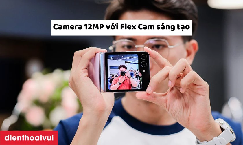 Galaxy Z Flip5 5G 512GB Line Friends được trang bị cụm camera k&eacute;p 12MP