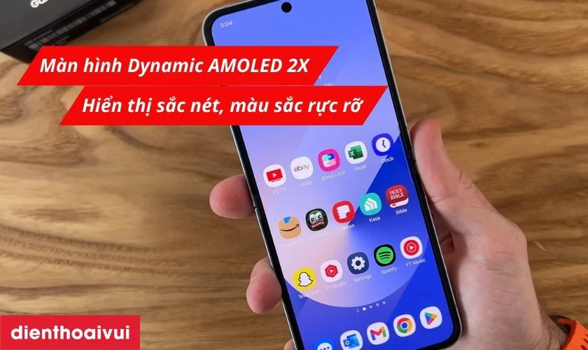 Samsung Galaxy Z Flip6 5G 256GB cũ đẹp c&oacute; m&agrave;n h&igrave;nh Dynamic AMOLED 2X