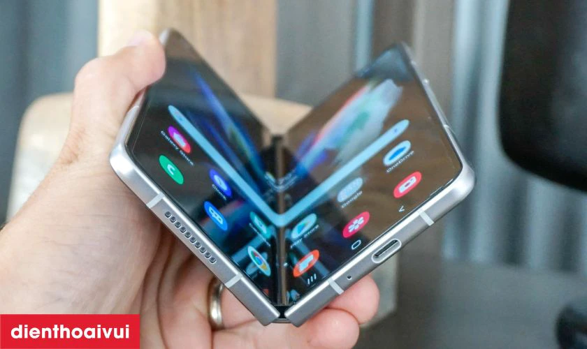 Những lưu &yacute; trước khi mua Samsung Z Fold 3 cũ