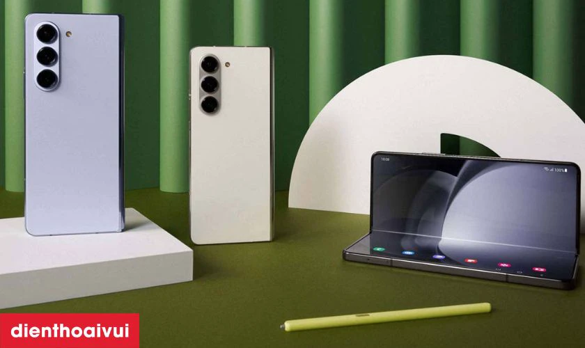 Bộ nhớ 256GB, RAM 12GB đa nhiệm chuy&ecirc;n nghiệp