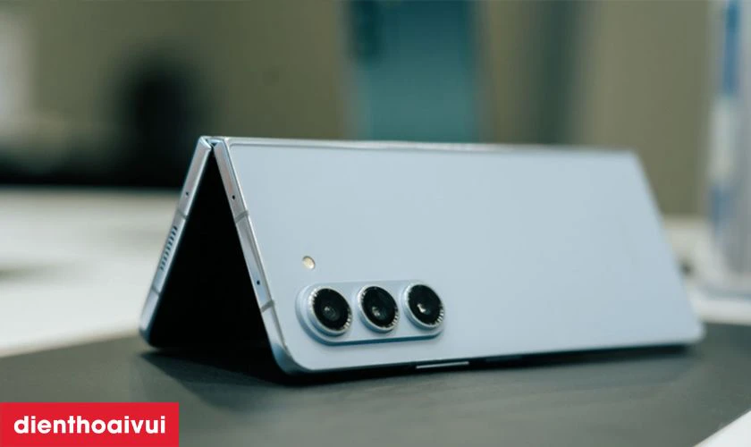 Pin 4.400mAh tối ưu tốt cho cả ng&agrave;y sử dụng