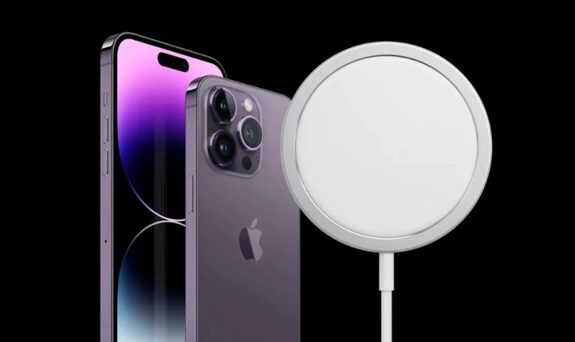 So sánh pin sạc của iPhone 12 Pro Max và 14 Pro Max