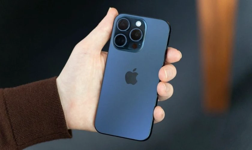 So sánh ngoại hình máy