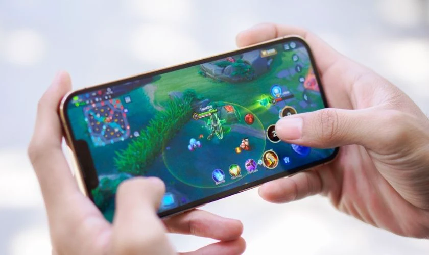 So sánh iPhone 13 Pro và 14 Plus về hiệu năng