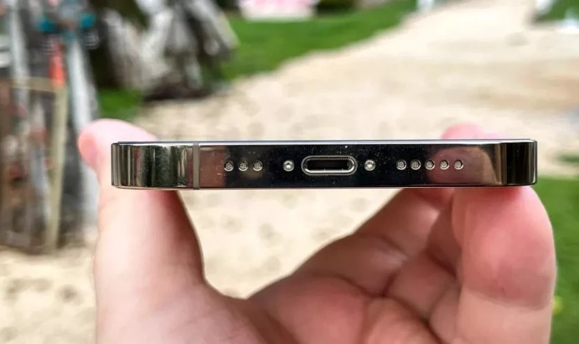 So sánh iPhone 13 Pro và 14 Plus về thời lượng pin