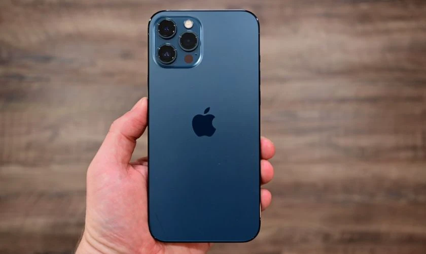 So sánh iPhone 13 Pro và 15 chi tiết
