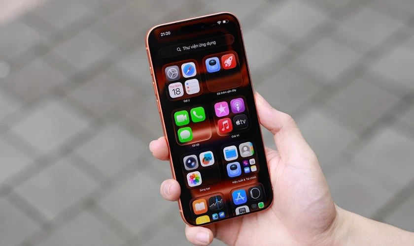 Màn hình iPhone 17 Pro Max sáng và lớn hơn