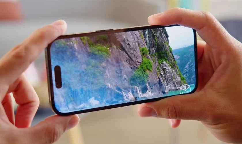 iPhone 14 Pro cho thời gian xem video dài hơn iPhone 14