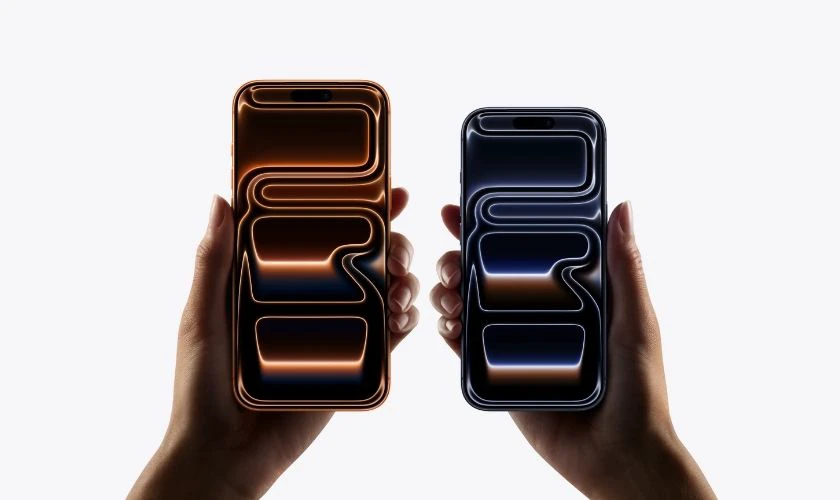 Cả 2 máy đều sử dụng màn hình Super Retina XDR OLED