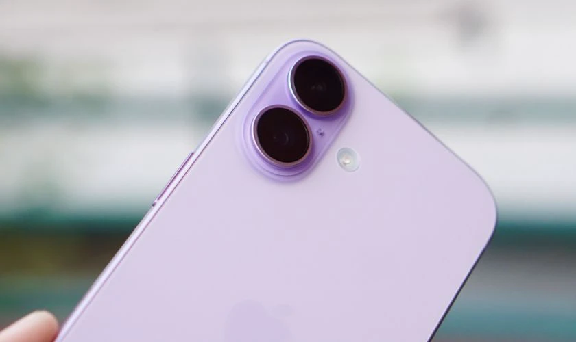 Nên mua iPhone nào ở thời điểm này