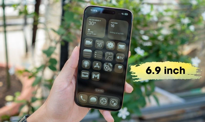 16 Pro Max có màn hình lớn hơn
