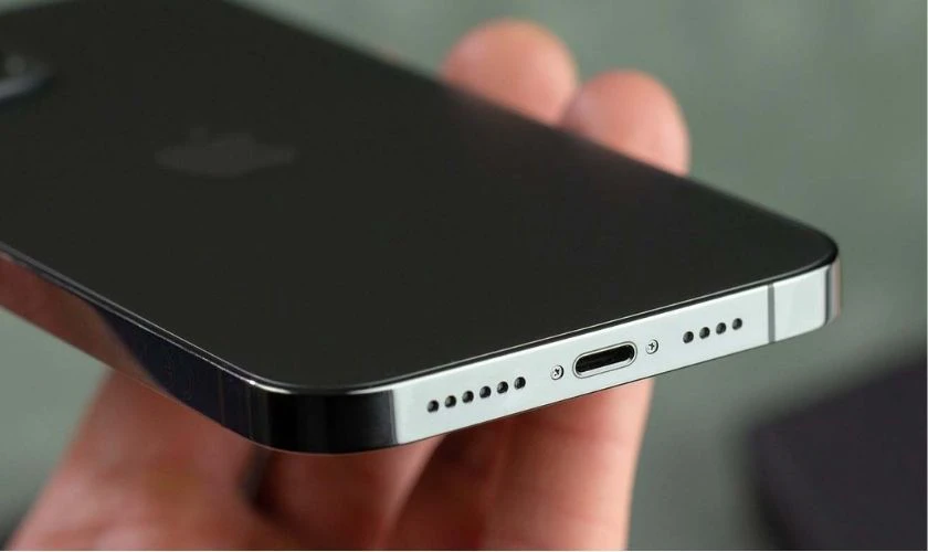 iPhone 14 Pro Max có thời lượng pin ấn tượng