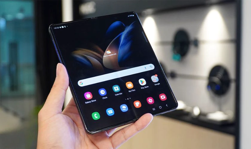 Samsung Galaxy Z Fold 4