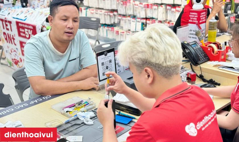 Quy tr&igrave;nh sửa điện thoại Asus chuy&ecirc;n nghiệp tại Điện Thoại Vui